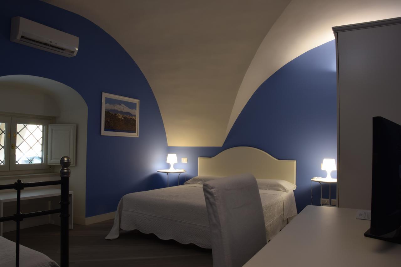Residenza Cavour Ξενοδοχείο Acireale Εξωτερικό φωτογραφία